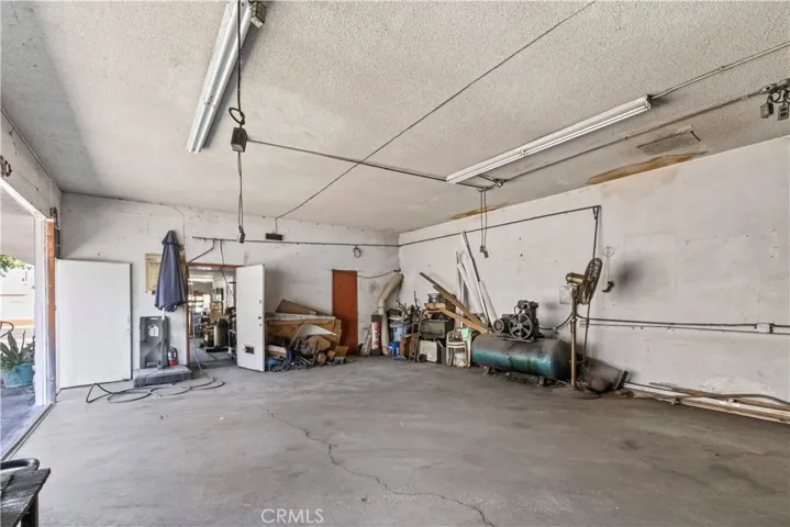 6322 Eastern Avenue, Bell Gardens, California 90201