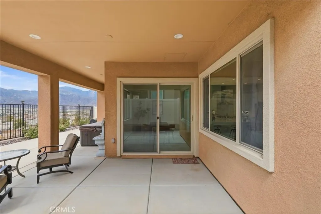 Lots Of Space To Entertain.