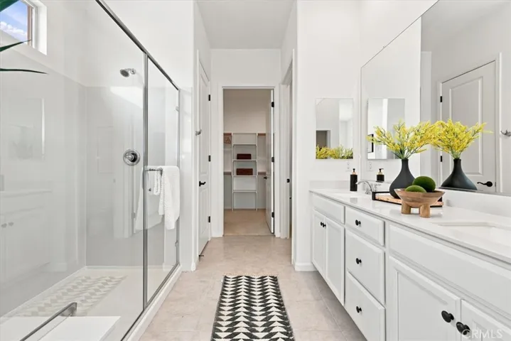 Walk-In Shower. Huge Closet!