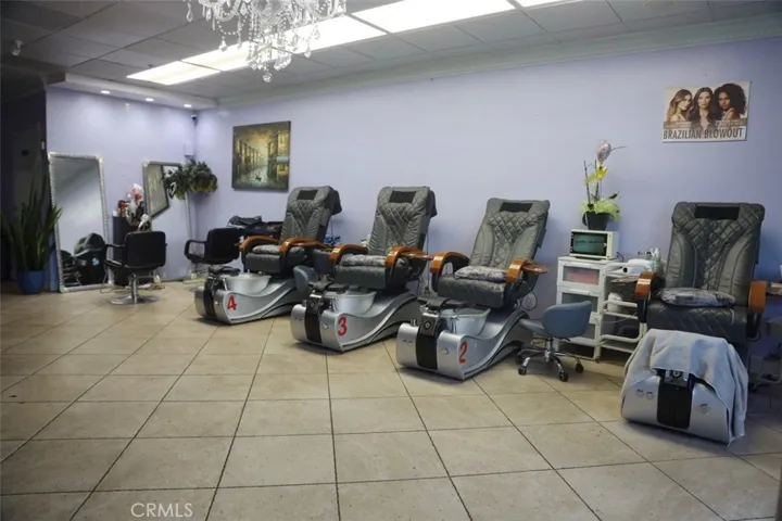 5871 Westminster Boulevard B, Westminster, California 92683
