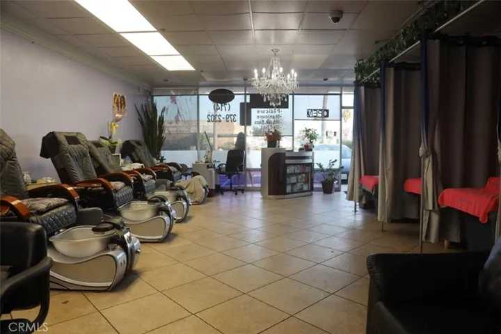 5871 Westminster Boulevard B, Westminster, California 92683