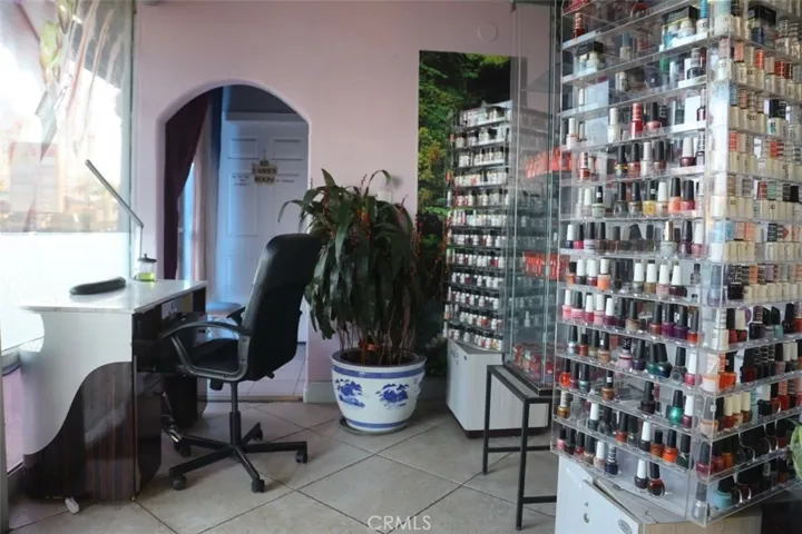 5871 Westminster Boulevard B, Westminster, California 92683