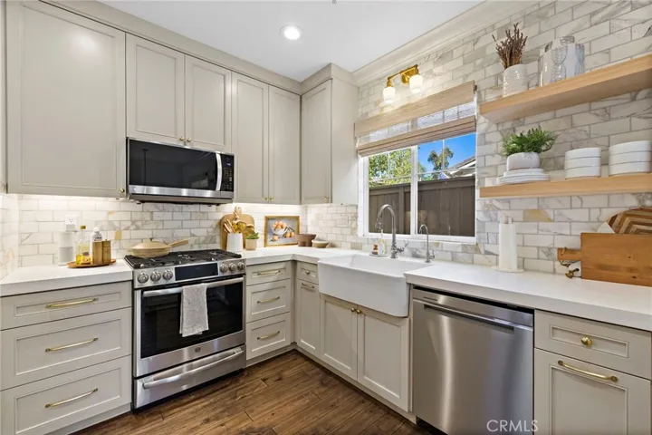 24 Fieldhouse, Ladera Ranch, California 92694