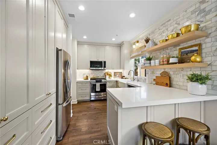 24 Fieldhouse, Ladera Ranch, California 92694