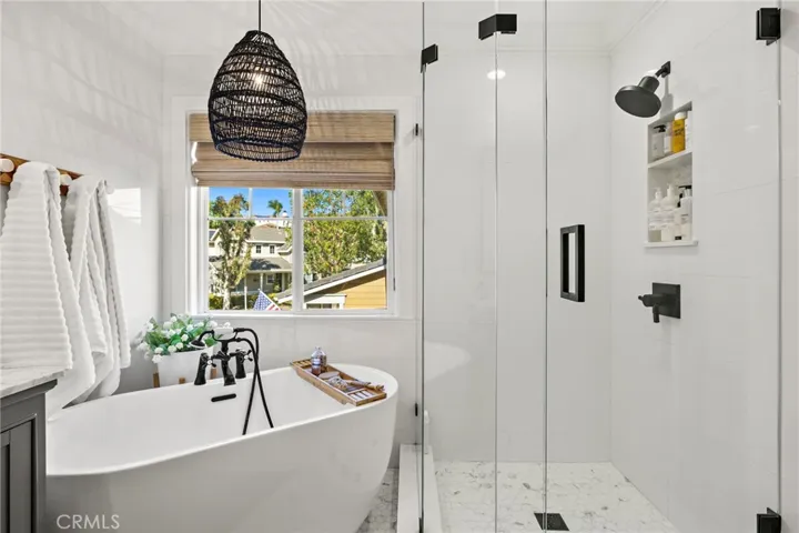 24 Fieldhouse, Ladera Ranch, California 92694
