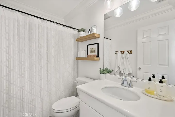 24 Fieldhouse, Ladera Ranch, California 92694
