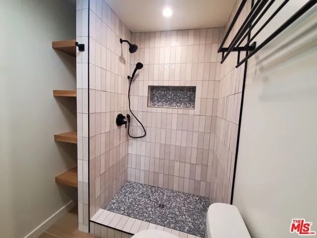 6503 Geyser Avenue, Reseda, California 91335