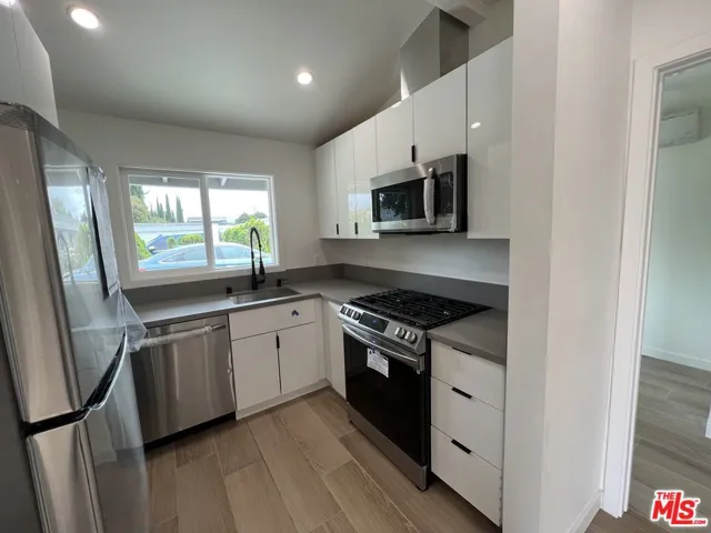 6503 Geyser Avenue, Reseda, California 91335