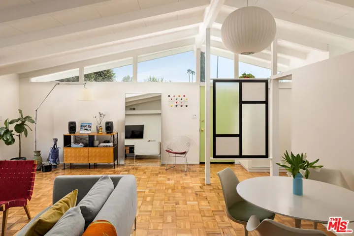 6283 Lubao Avenue, Woodland Hills, California 91367