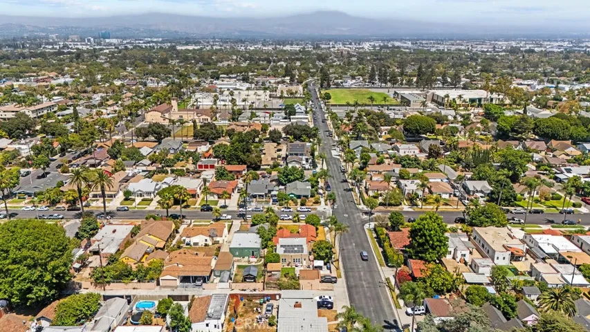 405 W Mcfadden, Santa Ana, California 92707