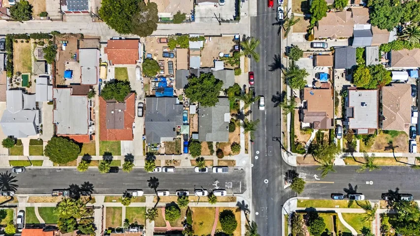 405 W Mcfadden, Santa Ana, California 92707