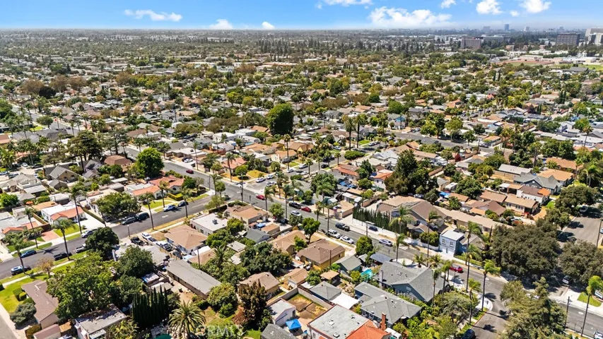 405 W Mcfadden, Santa Ana, California 92707