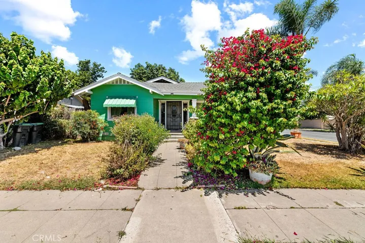 405 W Mcfadden, Santa Ana, California 92707