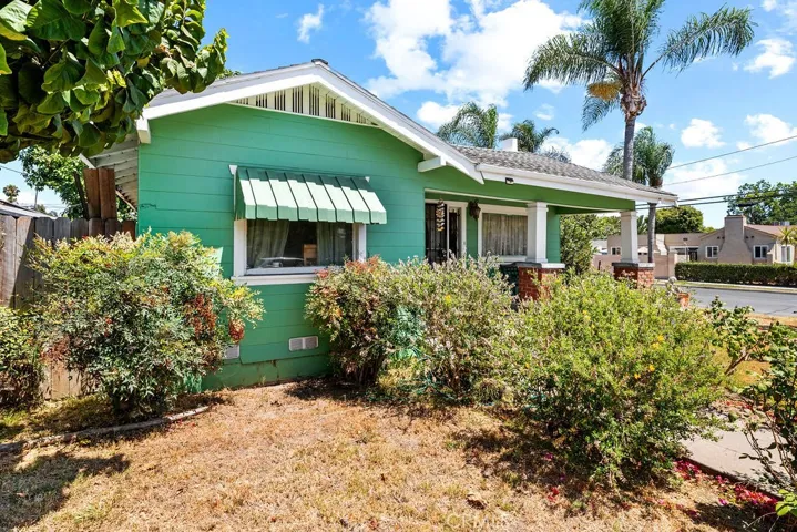 405 W Mcfadden, Santa Ana, California 92707