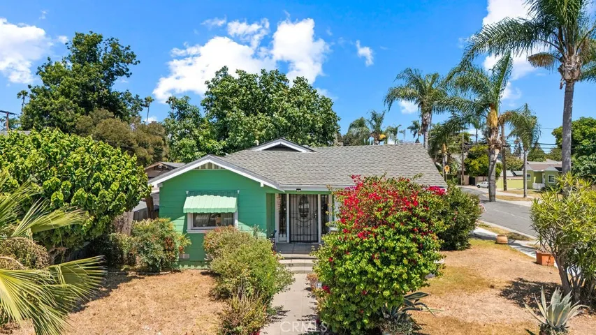 405 W Mcfadden, Santa Ana, California 92707