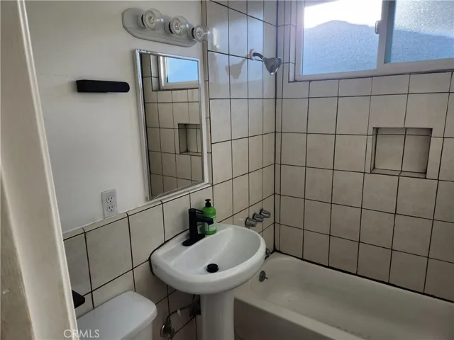 15716 Larch Avenue, Lawndale, California 90260