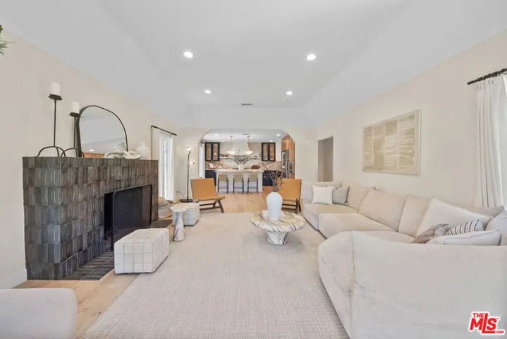 177 S Gardner Street, Los Angeles, California 90036
