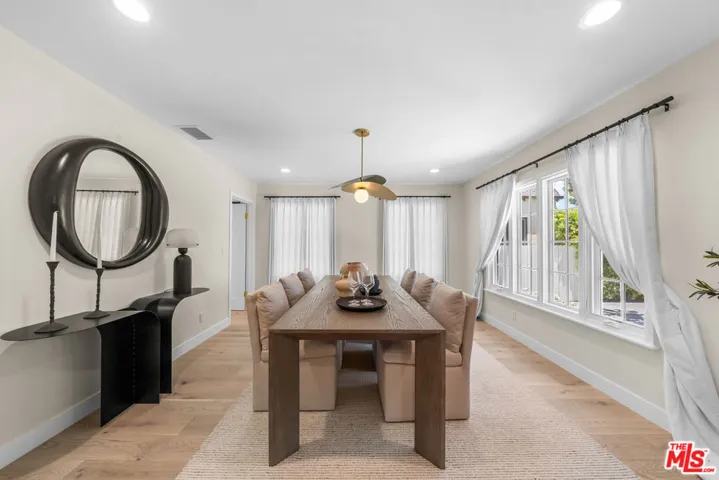 177 S Gardner Street, Los Angeles, California 90036