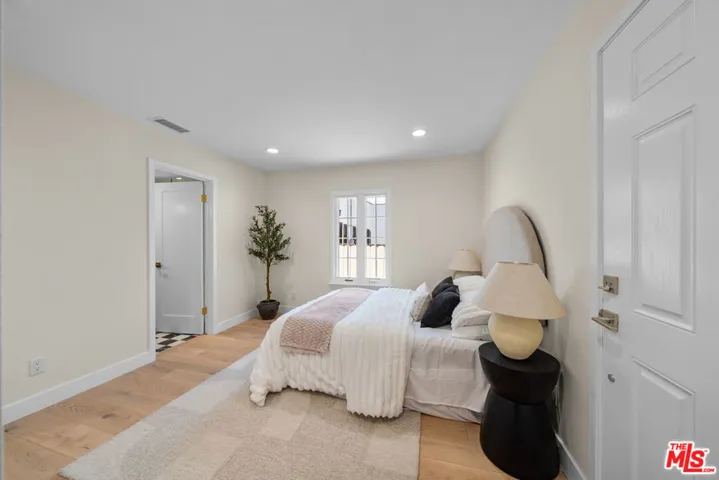 177 S Gardner Street, Los Angeles, California 90036