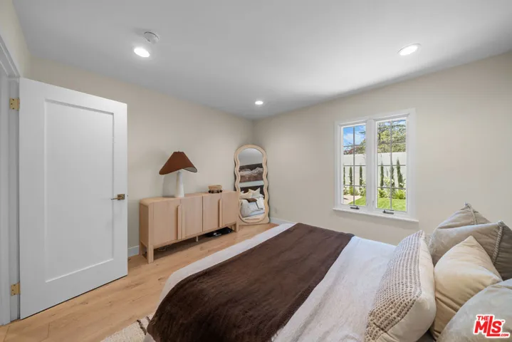 177 S Gardner Street, Los Angeles, California 90036