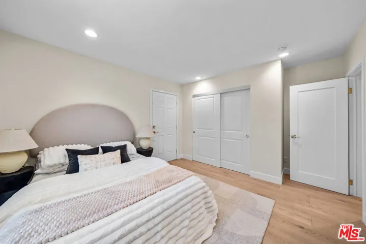 177 S Gardner Street, Los Angeles, California 90036