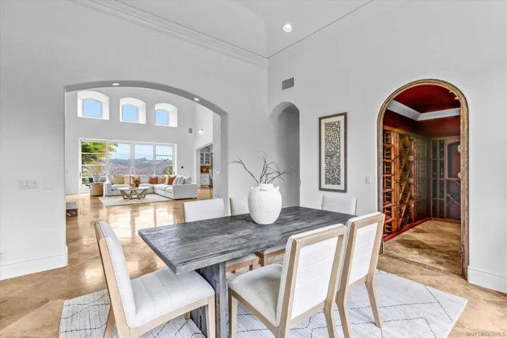 6102 Avenida Alteras, Rancho Santa Fe, California 92067