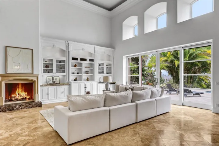 6102 Avenida Alteras, Rancho Santa Fe, California 92067