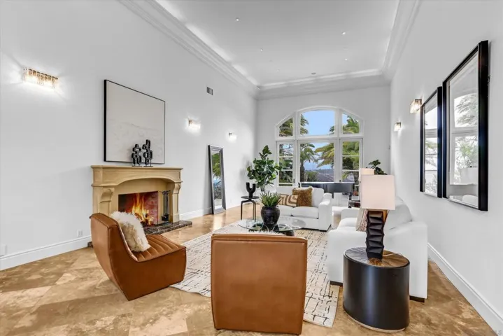 6102 Avenida Alteras, Rancho Santa Fe, California 92067