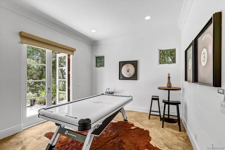 6102 Avenida Alteras, Rancho Santa Fe, California 92067