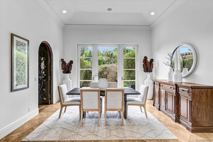 6102 Avenida Alteras, Rancho Santa Fe, California 92067