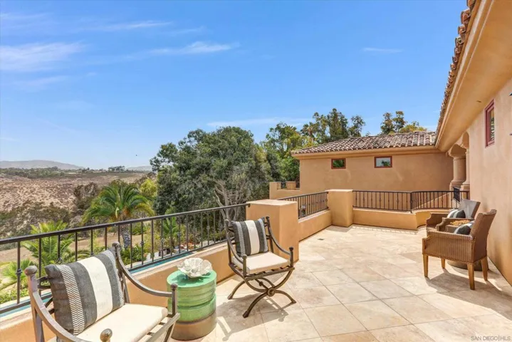 6102 Avenida Alteras, Rancho Santa Fe, California 92067