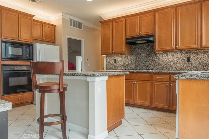 16386 Los Coyotes, Fontana, California 92336