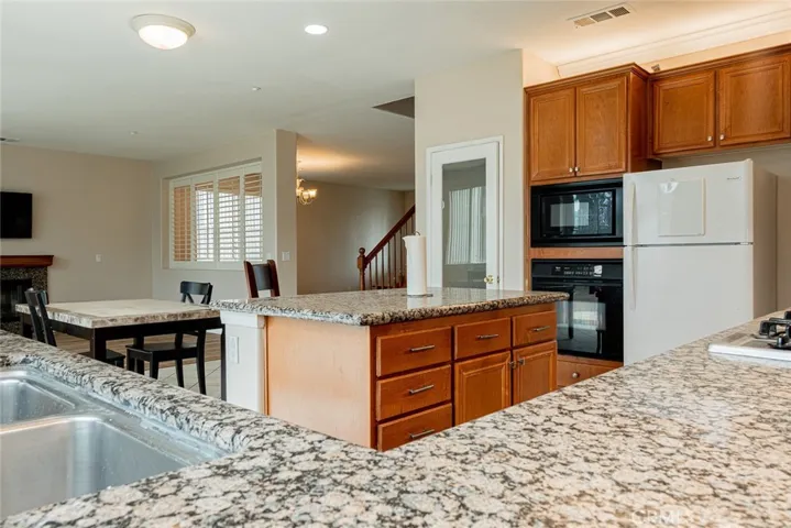 16386 Los Coyotes, Fontana, California 92336
