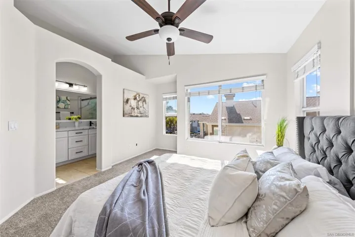 11845 Spruce Run Dr Unit B, San Diego, California 92131