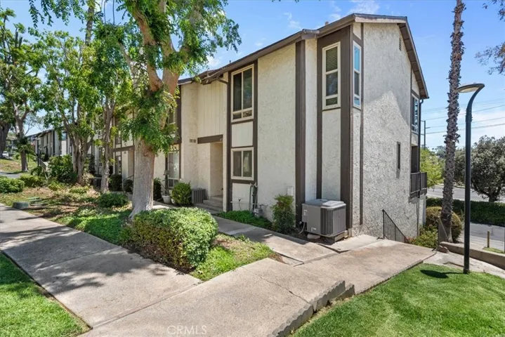 4727 Knickerbocker, Riverside, California 92501
