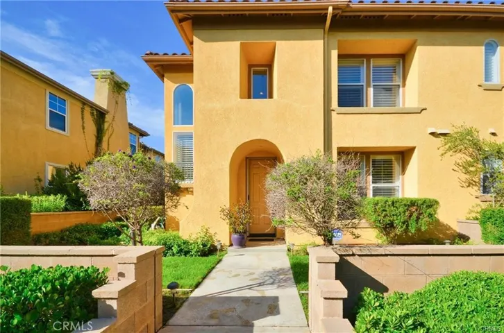 22 Crescent City, Irvine, California 92602
