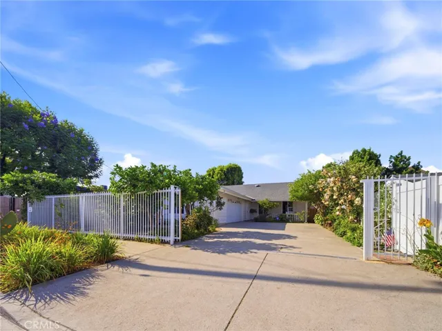 15050 Martha, Sherman Oaks, California 91411