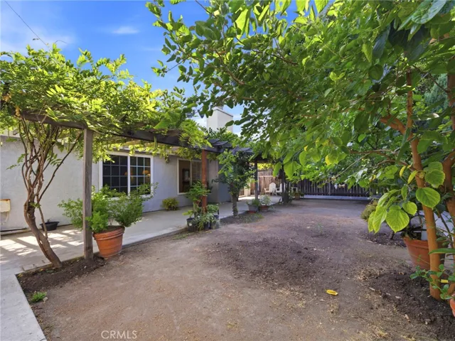 15050 Martha, Sherman Oaks, California 91411