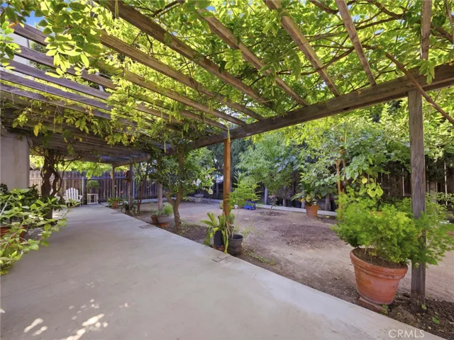15050 Martha, Sherman Oaks, California 91411