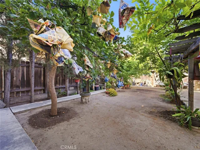 15050 Martha, Sherman Oaks, California 91411