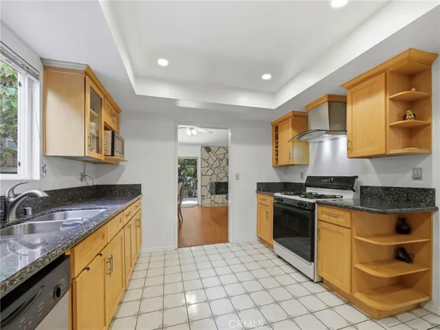 15050 Martha, Sherman Oaks, California 91411