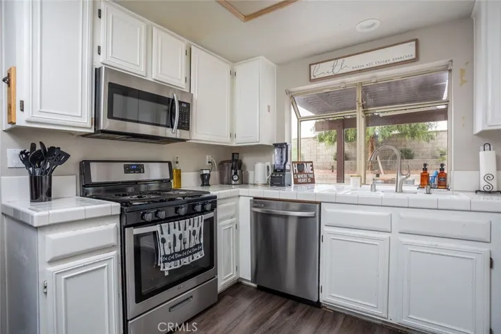 12142 Nugget, Victorville, California 92392