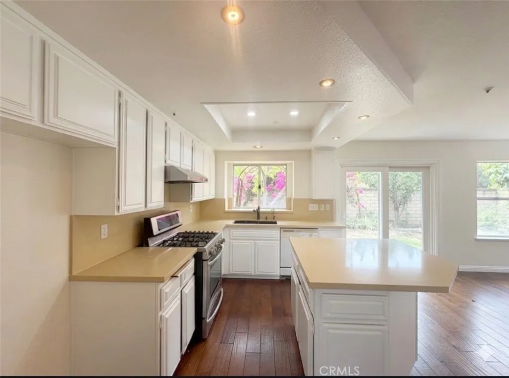 126 Ball Drive, Claremont, California 91711 — photo 5