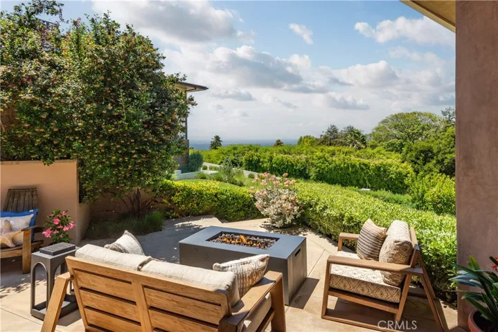 2704 Via Elevado, Palos Verdes Estates, California 90274