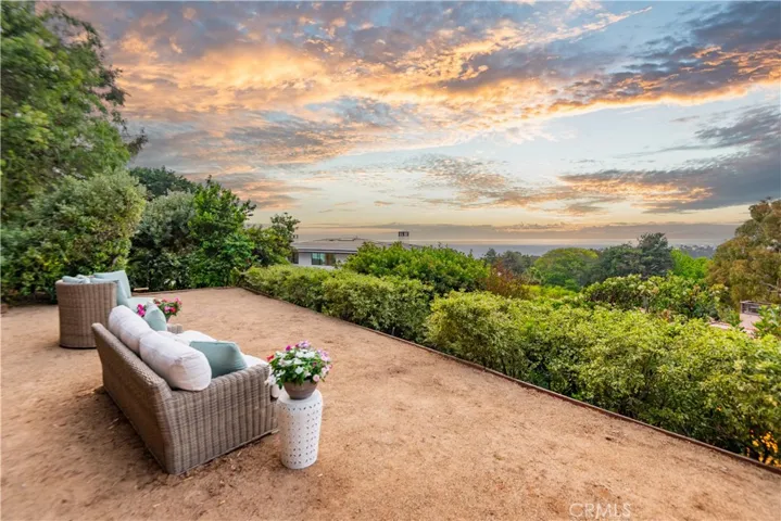 2704 Via Elevado, Palos Verdes Estates, California 90274