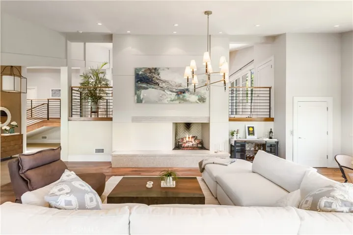 2704 Via Elevado, Palos Verdes Estates, California 90274