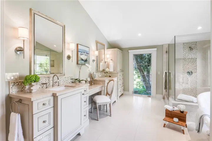 2704 Via Elevado, Palos Verdes Estates, California 90274