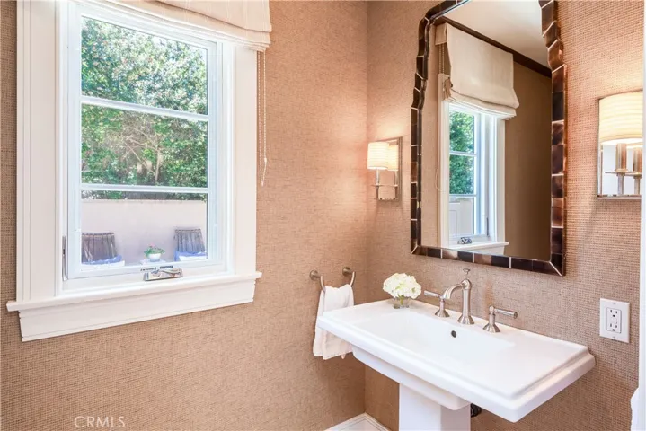 2704 Via Elevado, Palos Verdes Estates, California 90274
