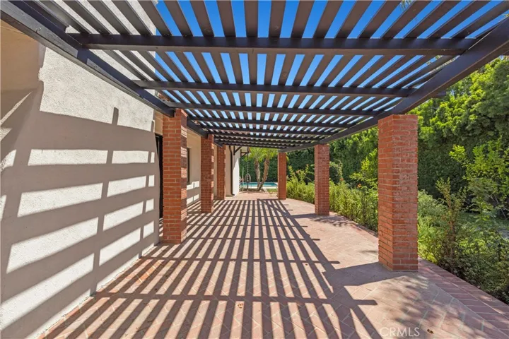 9916 Rathburn, Los Angeles, California 91325