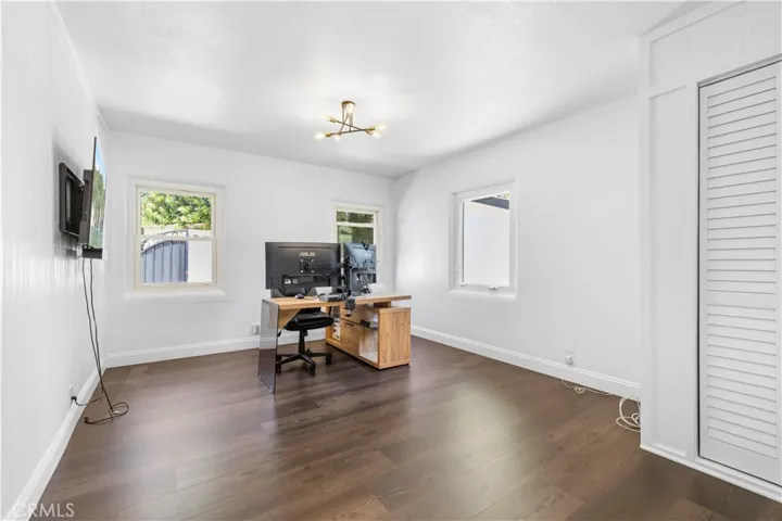 9916 Rathburn, Los Angeles, California 91325